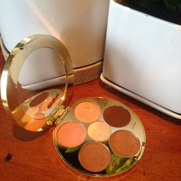 Tarte Contour Palette III - Picture 2 of 3